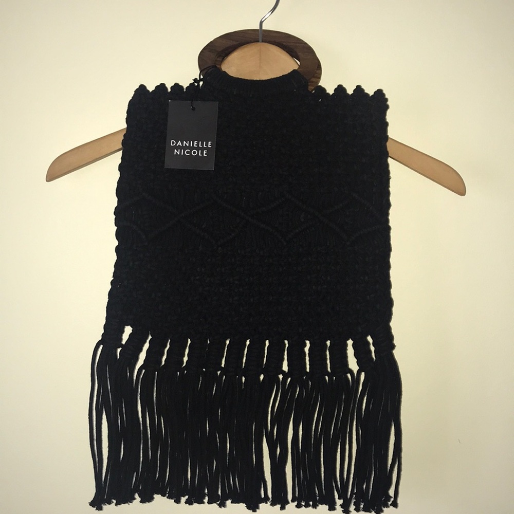 NWT Danielle Nicole Macrame Handbag